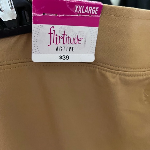 NWT mustard color flare leg active wear pants - Picture 4 of 6